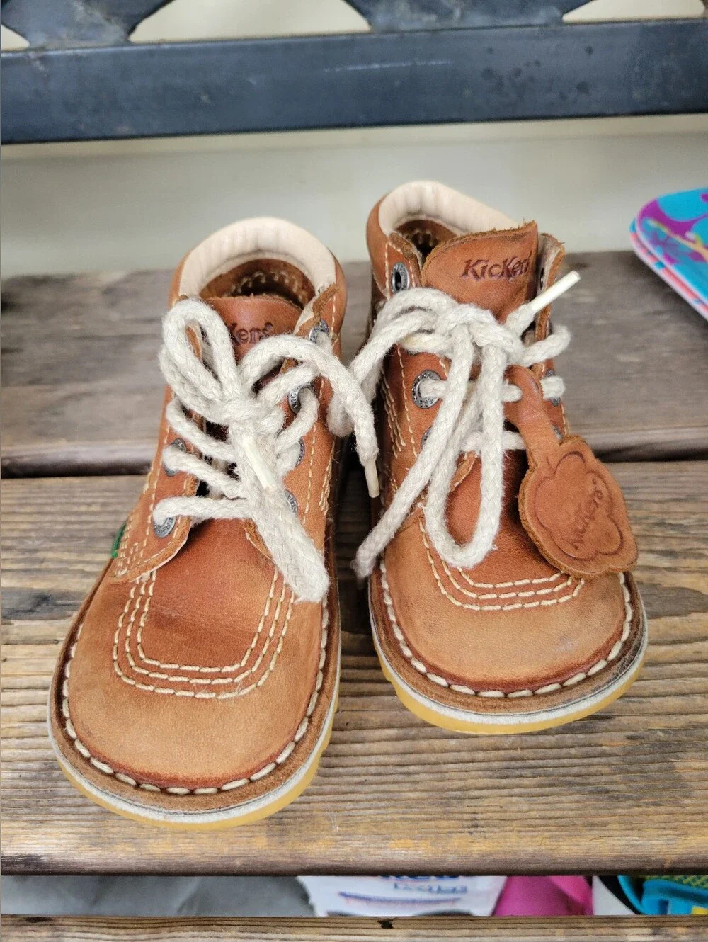 Kickers Kids Sz 25 / 8c Brown Leather Kids Lace-Up Boots W/ Leather tag